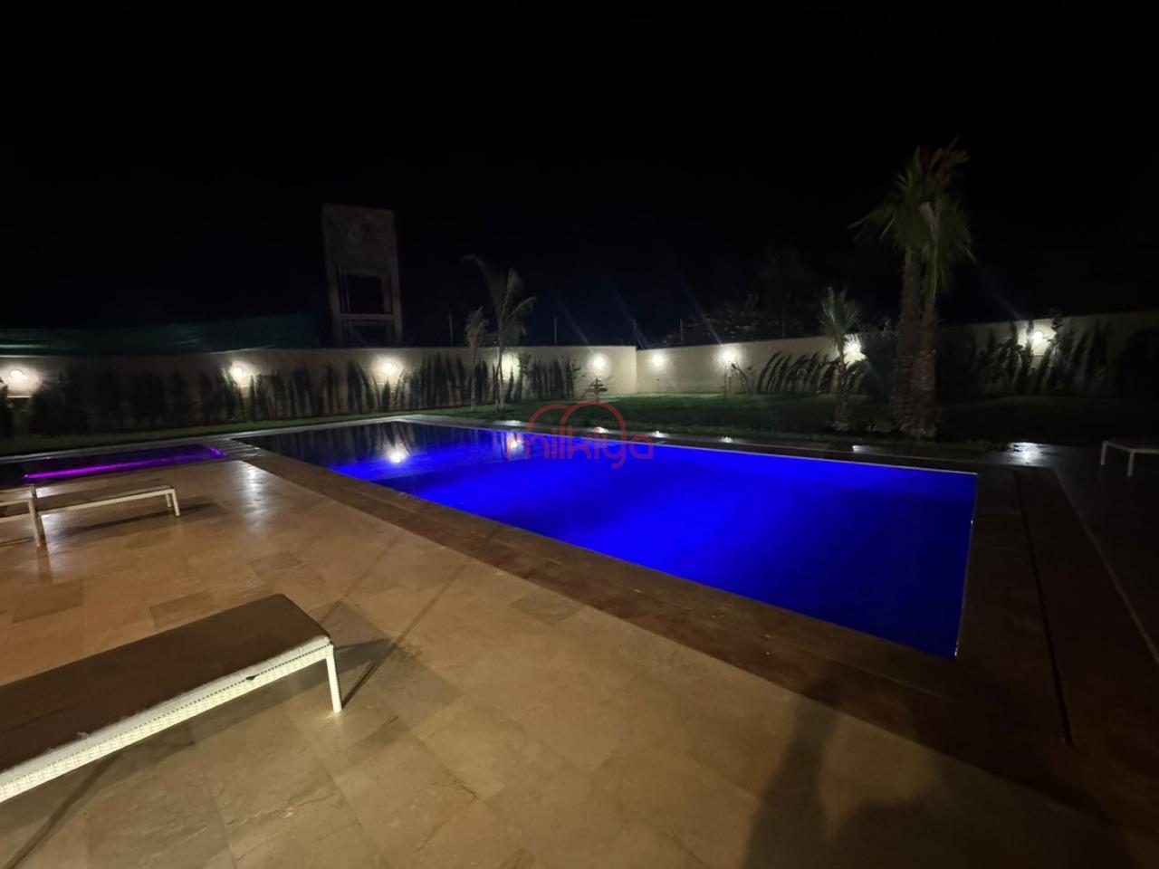 Villa 1600 m² à Route de Fès — 8