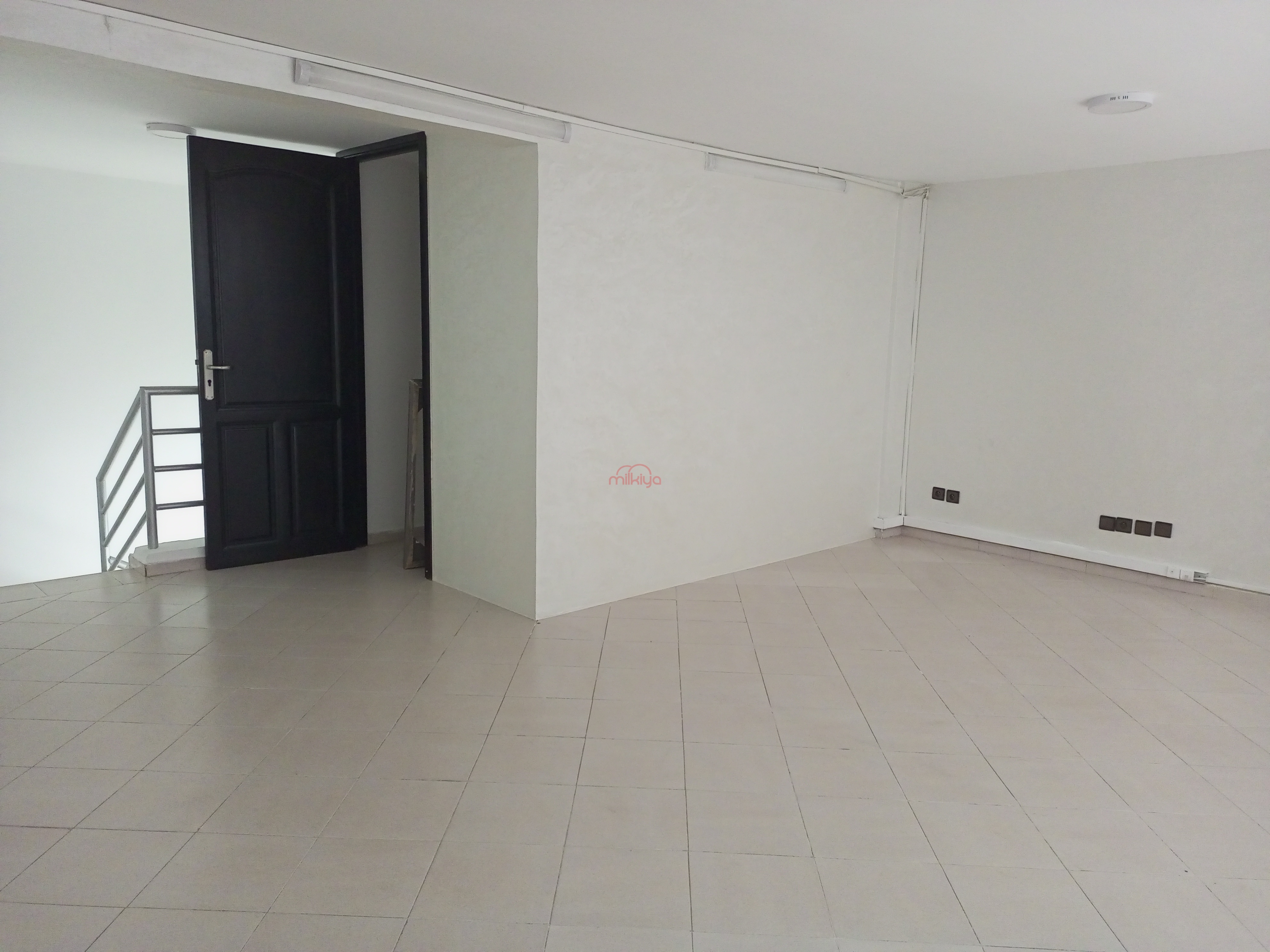 Local commercial 100 m² f Mers Sultan — 7