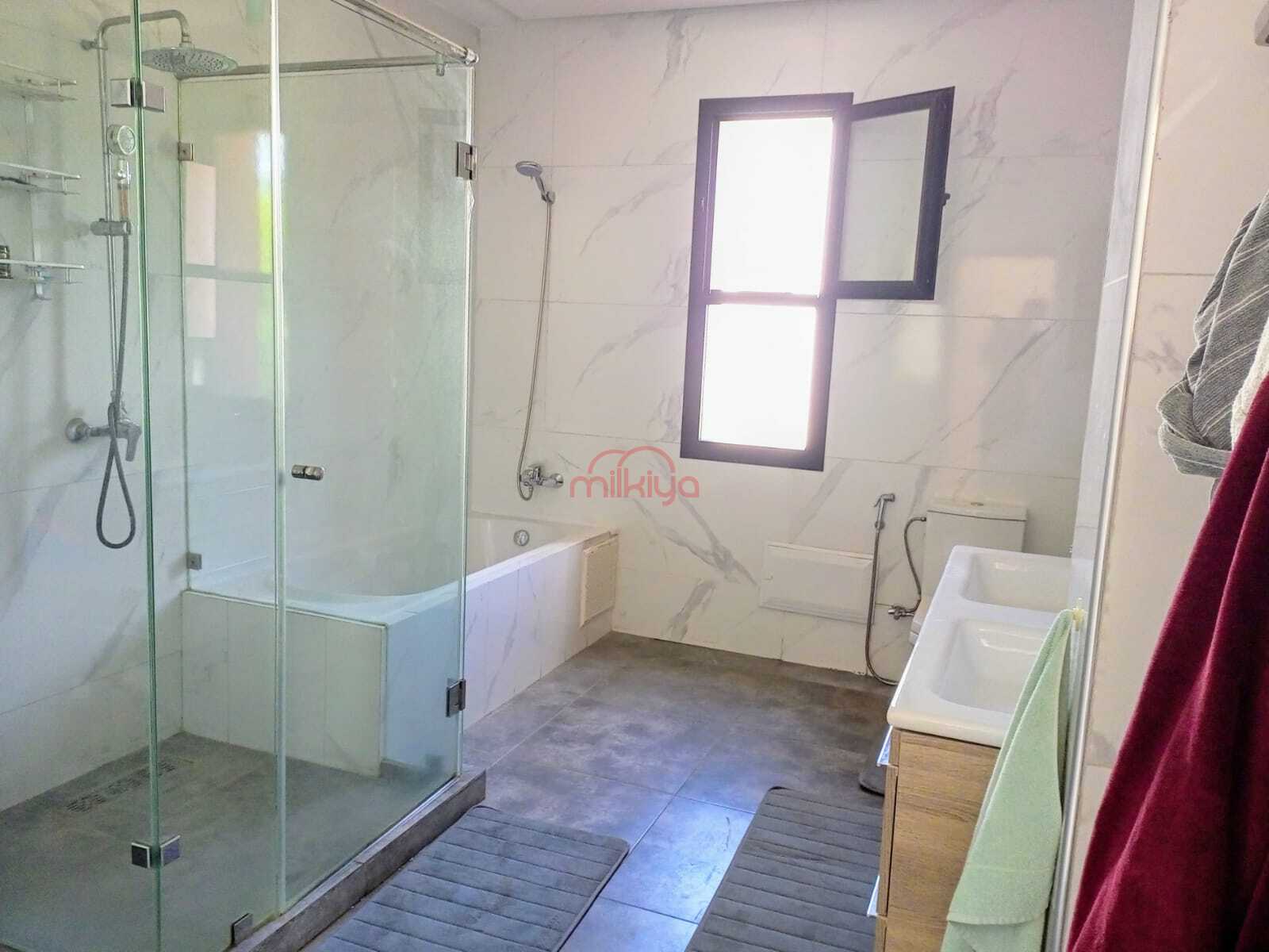 Villa 2400 m² à Indéfini — 9
