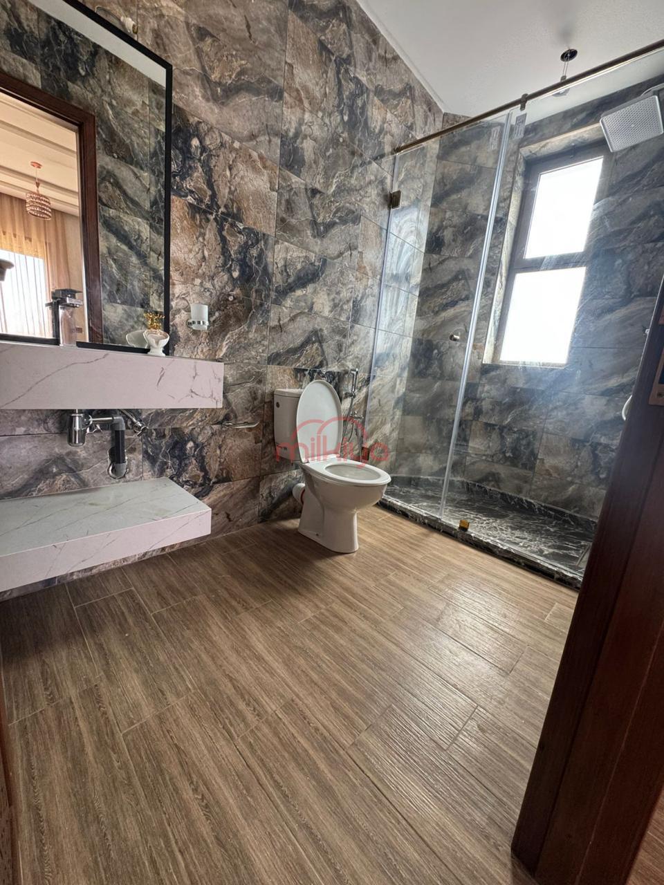 Villa 1600 m² à Route de Fès — 9